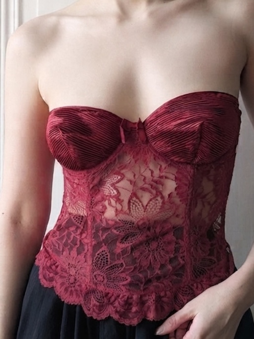 Documented La Perla Elegant red Burgundy Lace Bustier Top #149